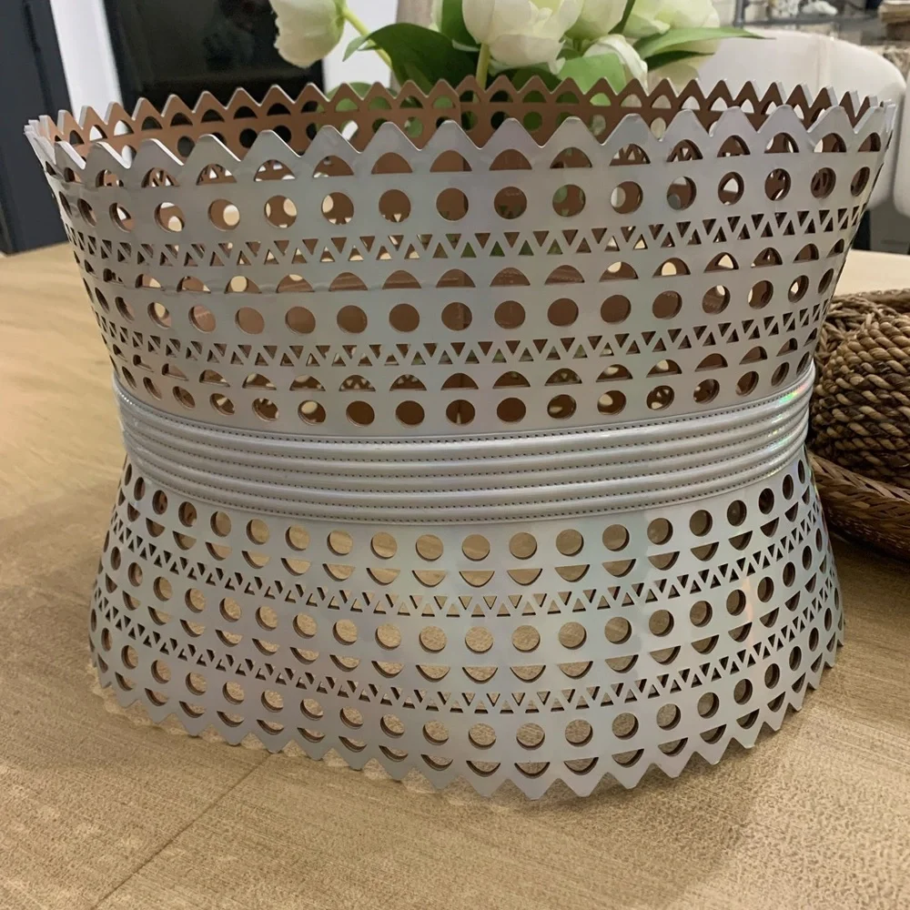 Alaia calfskin leather